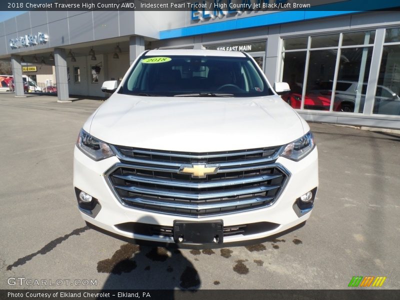 Iridescent Pearl Tricoat / High Country Jet Black/Loft Brown 2018 Chevrolet Traverse High Country AWD