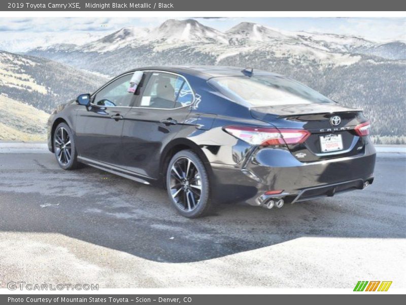 Midnight Black Metallic / Black 2019 Toyota Camry XSE