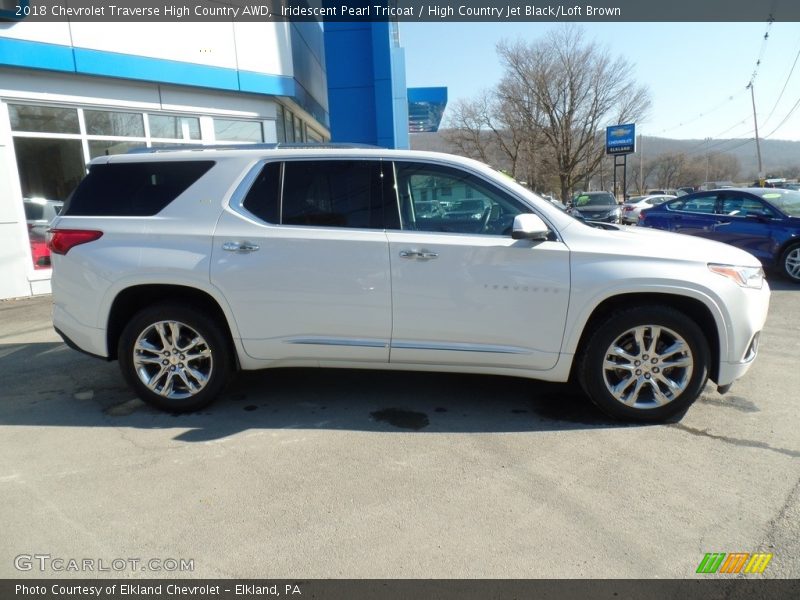 Iridescent Pearl Tricoat / High Country Jet Black/Loft Brown 2018 Chevrolet Traverse High Country AWD