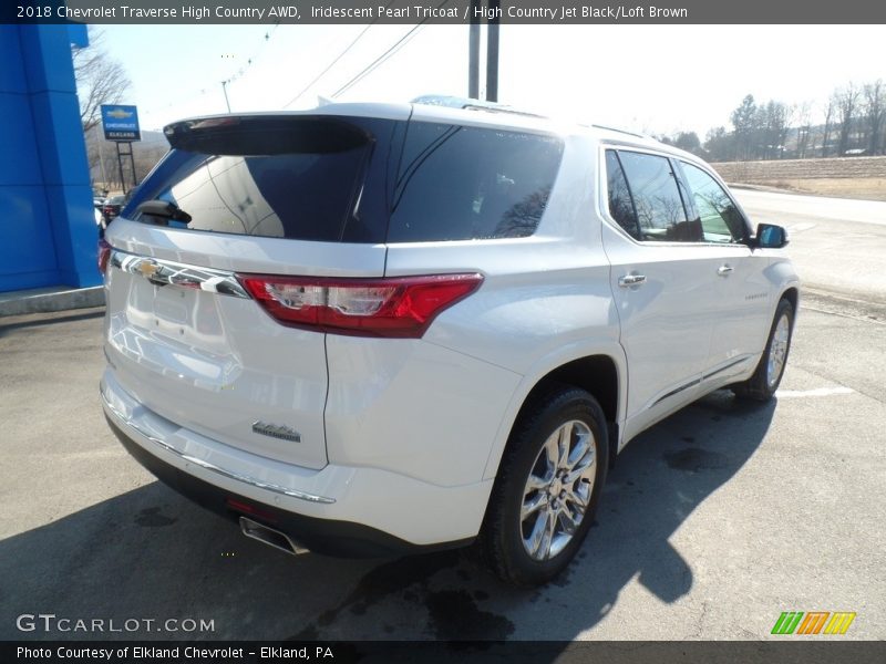 Iridescent Pearl Tricoat / High Country Jet Black/Loft Brown 2018 Chevrolet Traverse High Country AWD