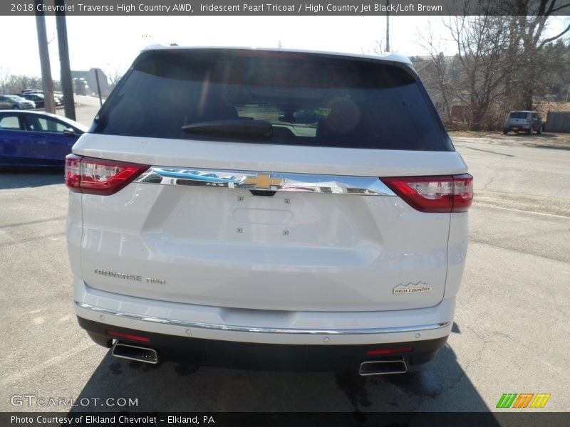 Iridescent Pearl Tricoat / High Country Jet Black/Loft Brown 2018 Chevrolet Traverse High Country AWD