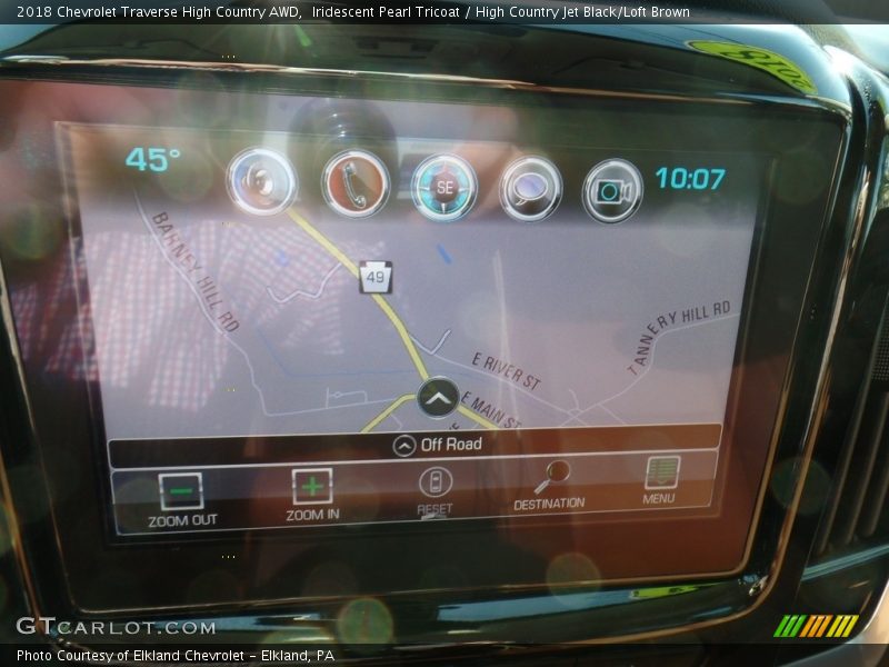 Iridescent Pearl Tricoat / High Country Jet Black/Loft Brown 2018 Chevrolet Traverse High Country AWD