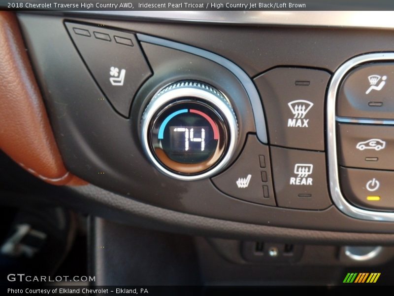 Iridescent Pearl Tricoat / High Country Jet Black/Loft Brown 2018 Chevrolet Traverse High Country AWD