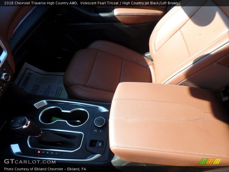 Iridescent Pearl Tricoat / High Country Jet Black/Loft Brown 2018 Chevrolet Traverse High Country AWD