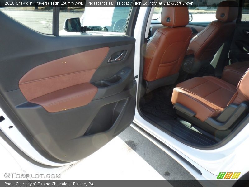 Iridescent Pearl Tricoat / High Country Jet Black/Loft Brown 2018 Chevrolet Traverse High Country AWD