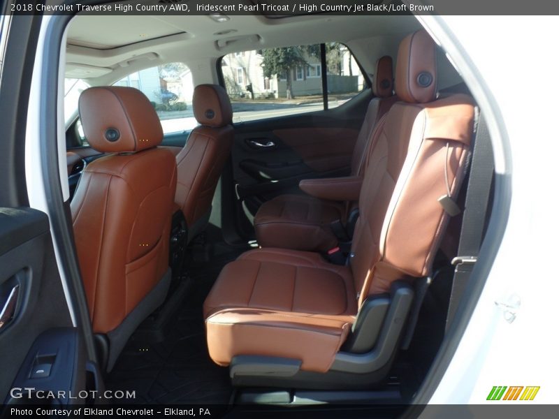 Iridescent Pearl Tricoat / High Country Jet Black/Loft Brown 2018 Chevrolet Traverse High Country AWD