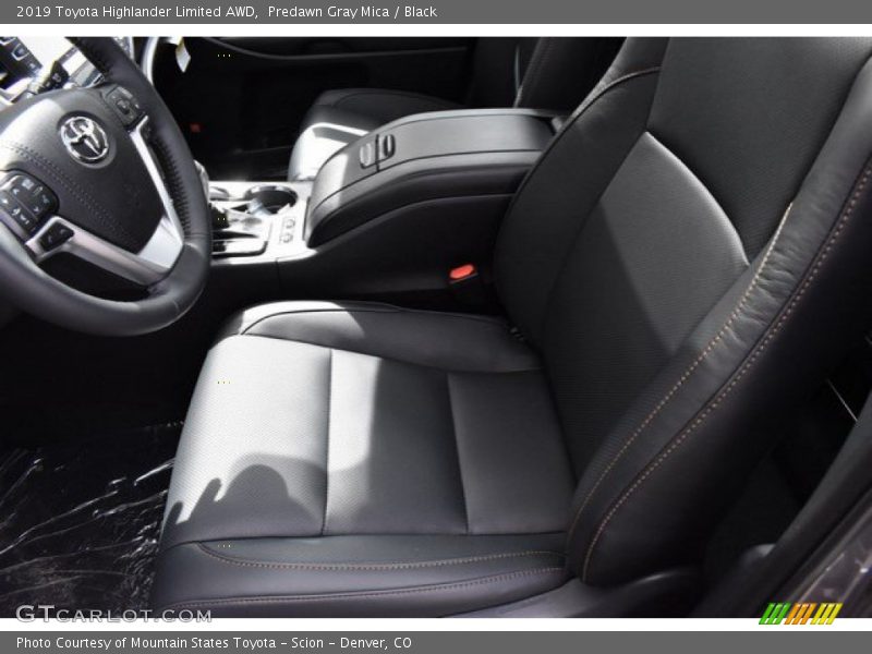 Predawn Gray Mica / Black 2019 Toyota Highlander Limited AWD