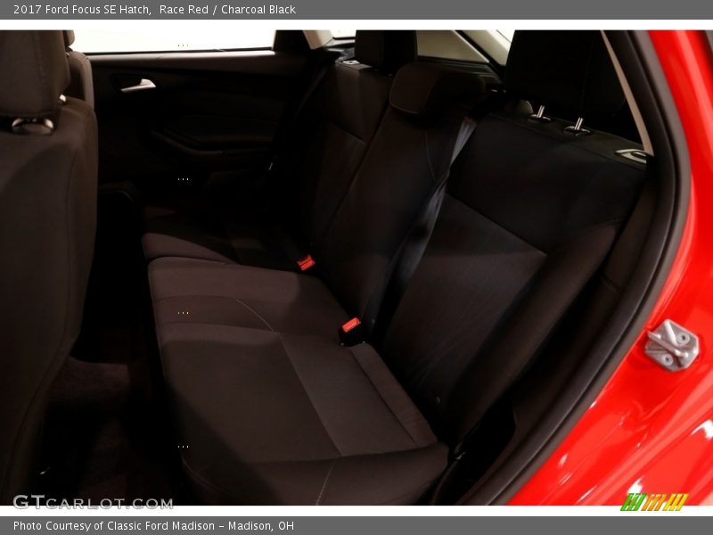 Race Red / Charcoal Black 2017 Ford Focus SE Hatch