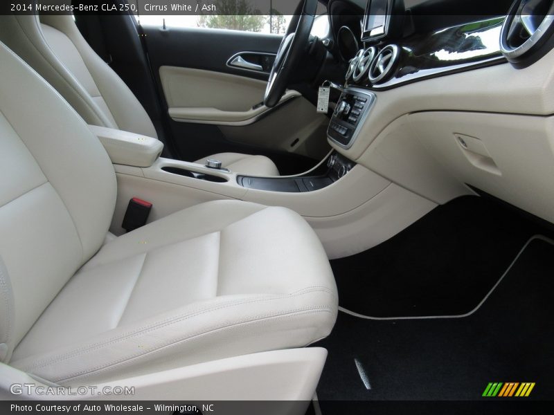 Cirrus White / Ash 2014 Mercedes-Benz CLA 250