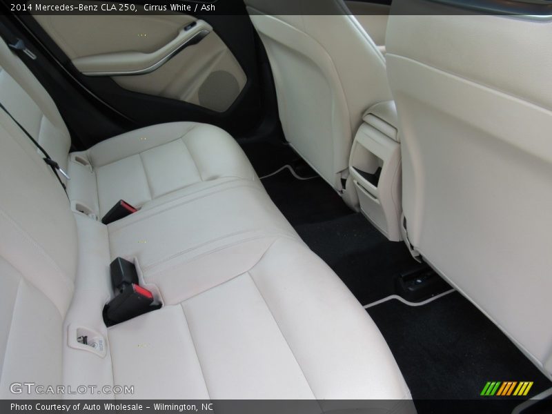 Cirrus White / Ash 2014 Mercedes-Benz CLA 250