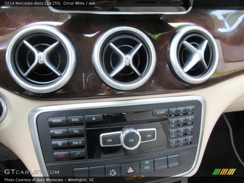 Cirrus White / Ash 2014 Mercedes-Benz CLA 250