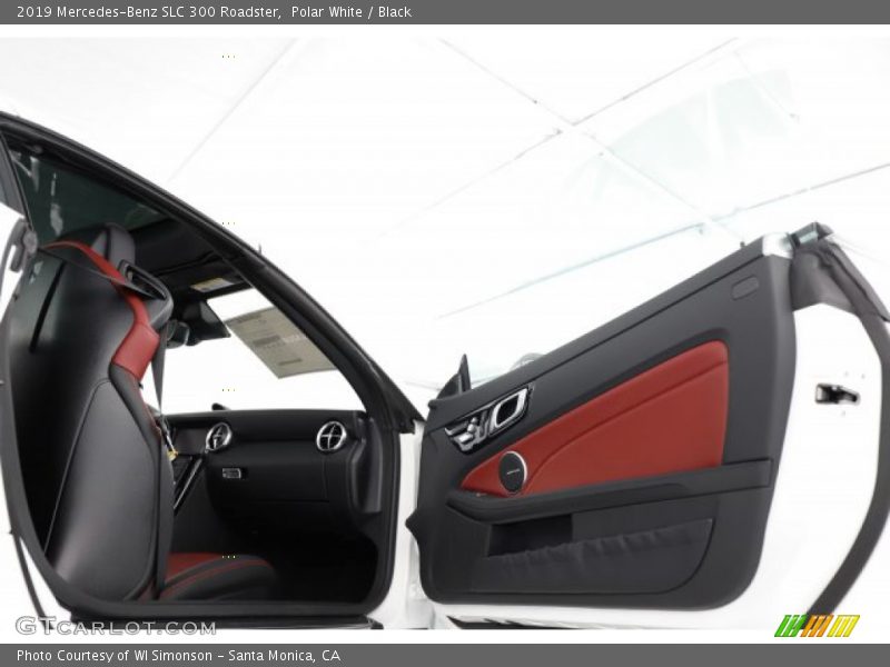 Polar White / Black 2019 Mercedes-Benz SLC 300 Roadster