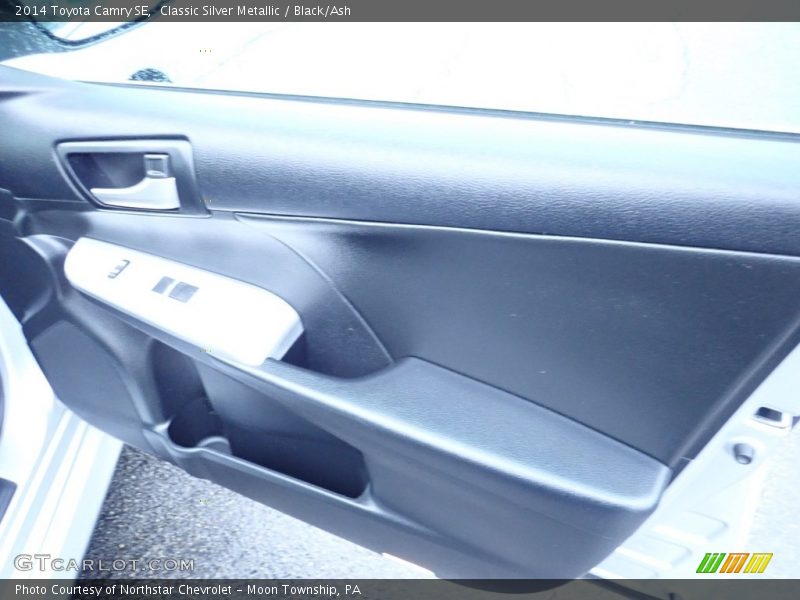Classic Silver Metallic / Black/Ash 2014 Toyota Camry SE