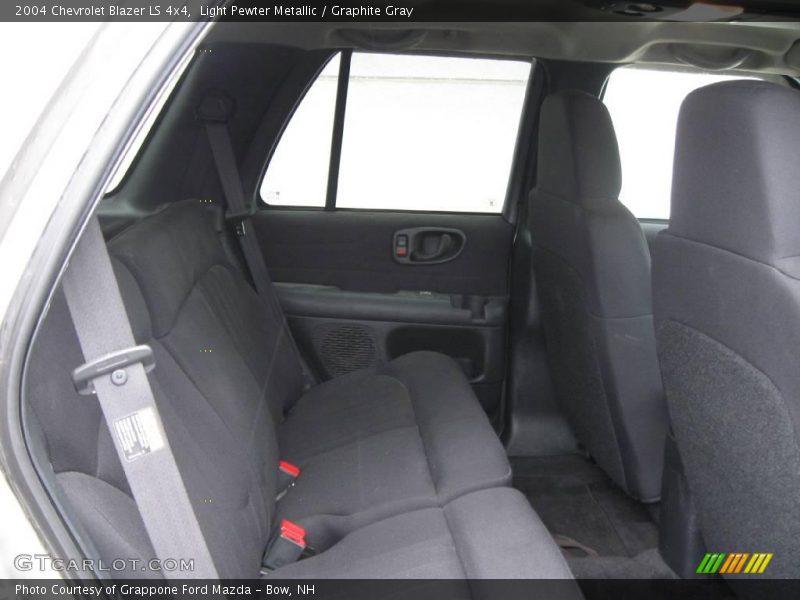 Light Pewter Metallic / Graphite Gray 2004 Chevrolet Blazer LS 4x4