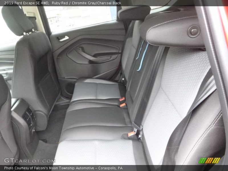 Ruby Red / Chromite Gray/Charcoal Black 2019 Ford Escape SE 4WD