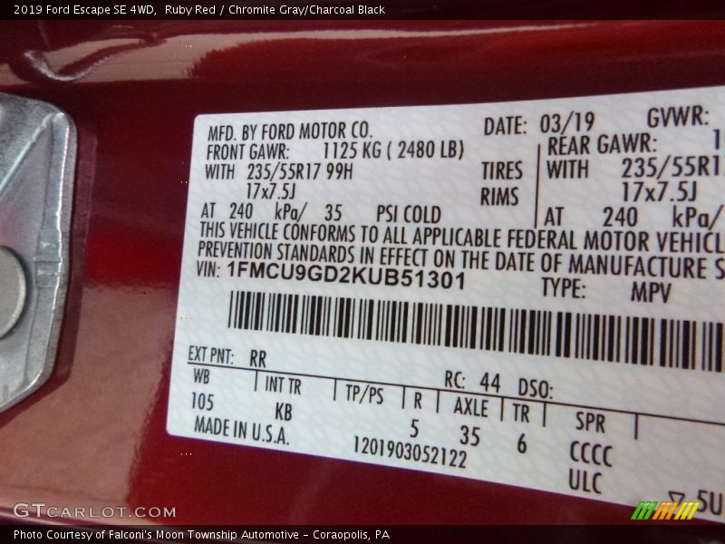 Ruby Red / Chromite Gray/Charcoal Black 2019 Ford Escape SE 4WD