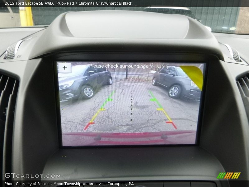 Ruby Red / Chromite Gray/Charcoal Black 2019 Ford Escape SE 4WD