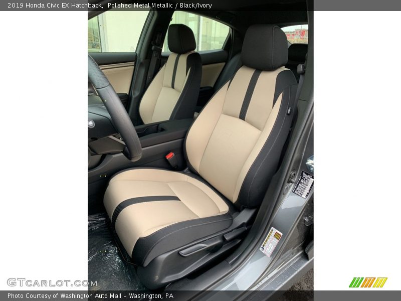 Polished Metal Metallic / Black/Ivory 2019 Honda Civic EX Hatchback