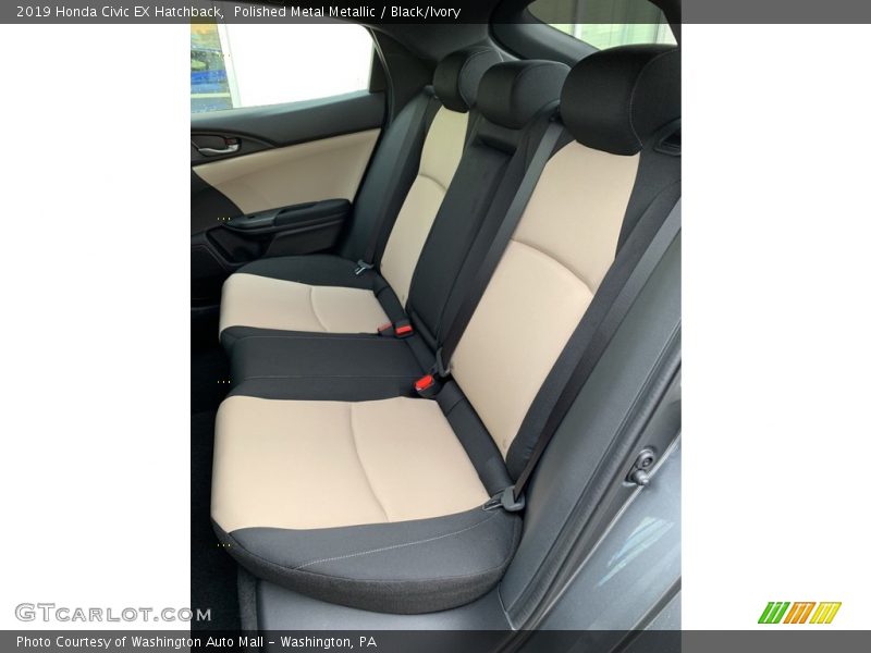 Polished Metal Metallic / Black/Ivory 2019 Honda Civic EX Hatchback