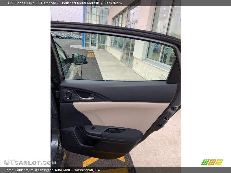 Polished Metal Metallic / Black/Ivory 2019 Honda Civic EX Hatchback