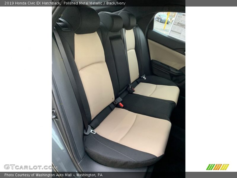 Polished Metal Metallic / Black/Ivory 2019 Honda Civic EX Hatchback