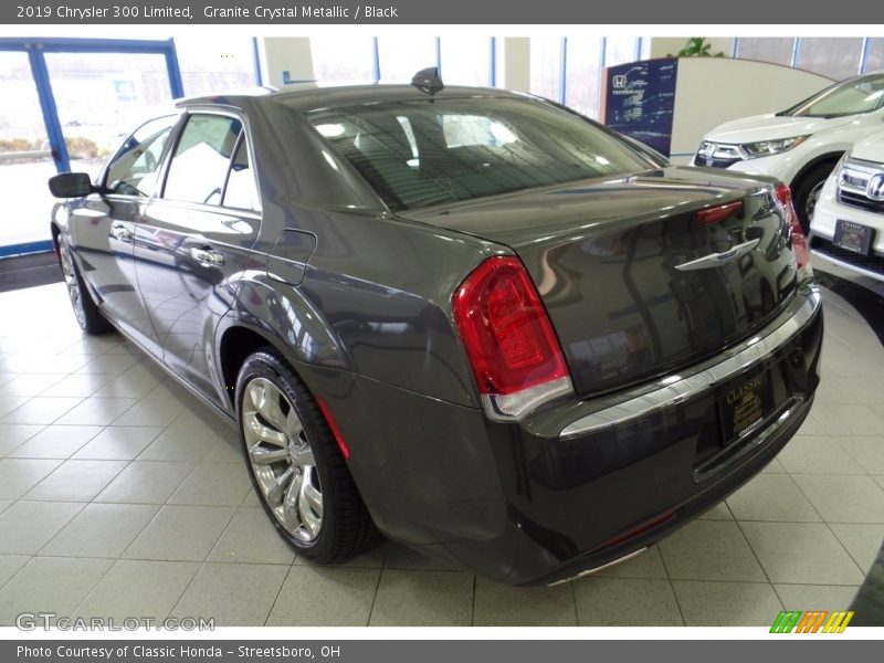 Granite Crystal Metallic / Black 2019 Chrysler 300 Limited