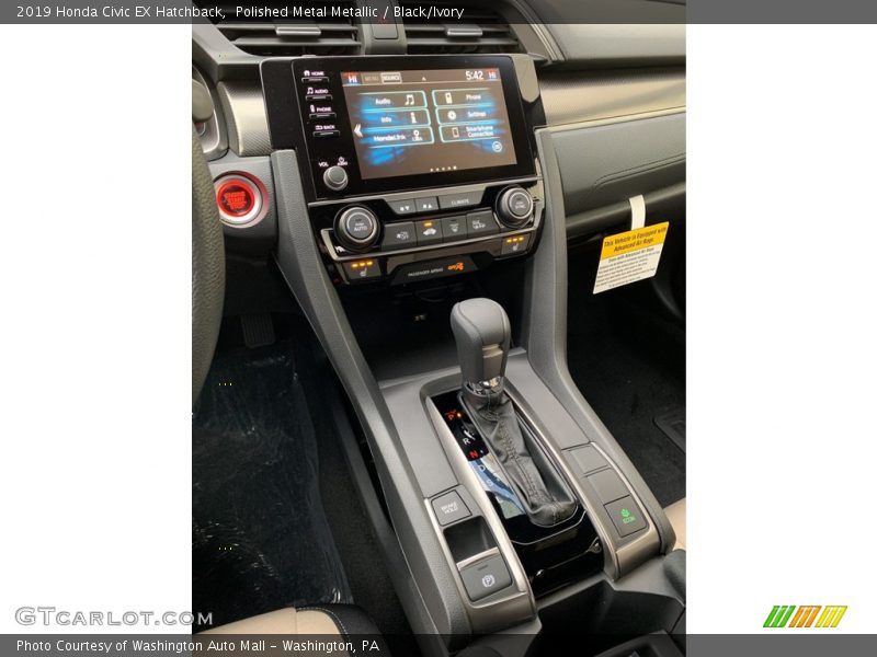 Polished Metal Metallic / Black/Ivory 2019 Honda Civic EX Hatchback