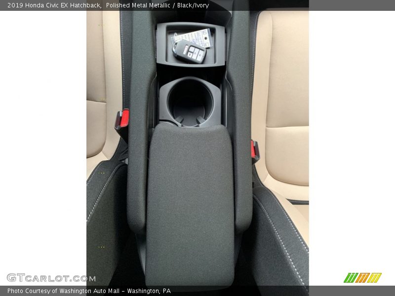 Polished Metal Metallic / Black/Ivory 2019 Honda Civic EX Hatchback