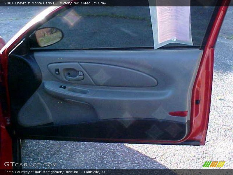 Victory Red / Medium Gray 2004 Chevrolet Monte Carlo LS
