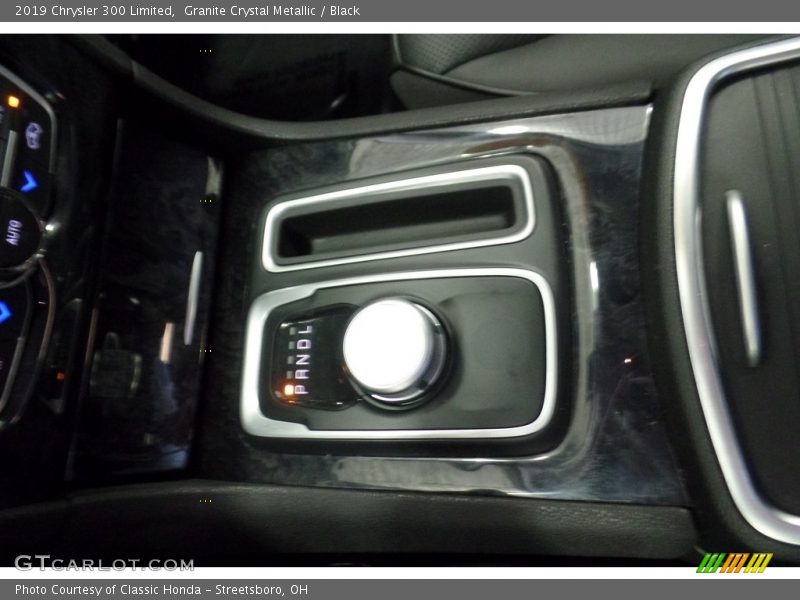 Granite Crystal Metallic / Black 2019 Chrysler 300 Limited