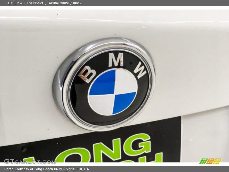 Alpine White / Black 2016 BMW X3 xDrive28i