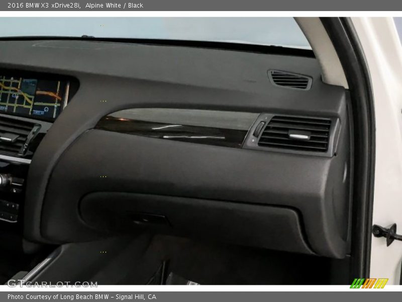 Alpine White / Black 2016 BMW X3 xDrive28i