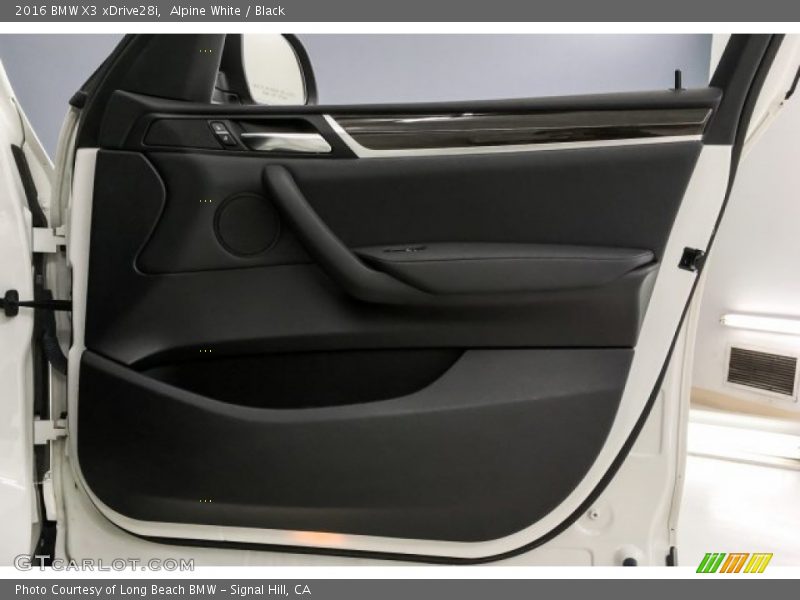 Alpine White / Black 2016 BMW X3 xDrive28i