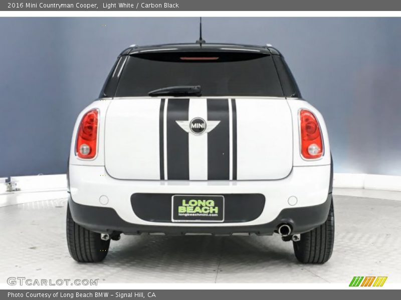 Light White / Carbon Black 2016 Mini Countryman Cooper