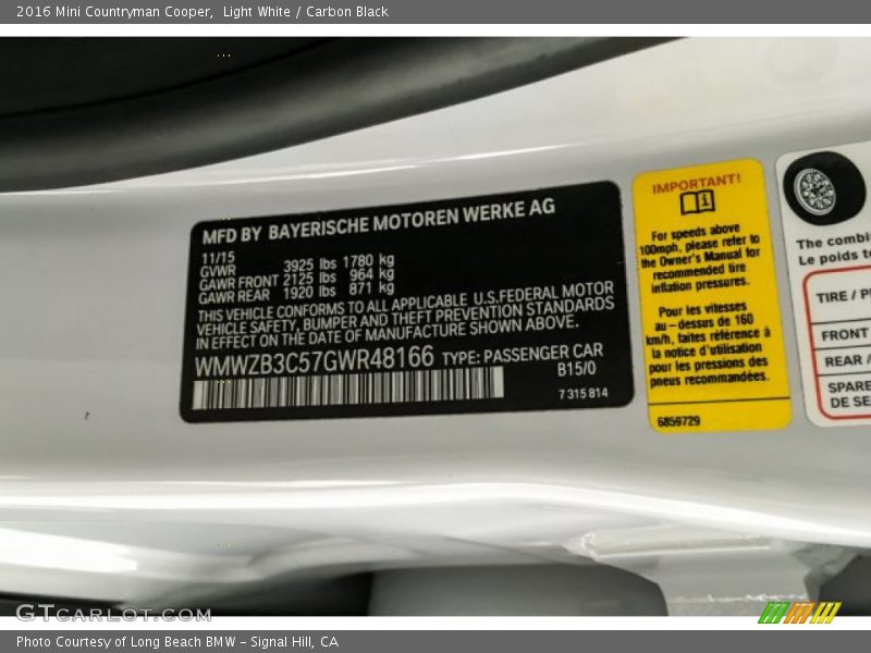 Light White / Carbon Black 2016 Mini Countryman Cooper