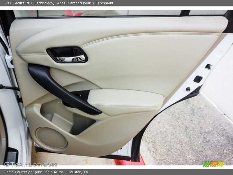 White Diamond Pearl / Parchment 2016 Acura RDX Technology
