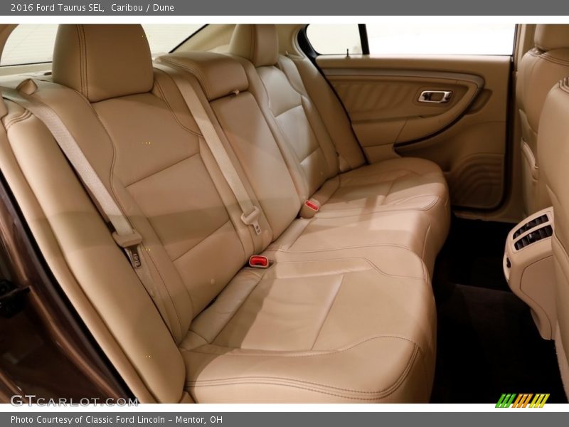Caribou / Dune 2016 Ford Taurus SEL