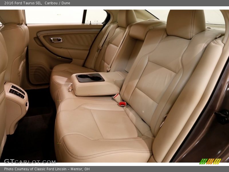 Caribou / Dune 2016 Ford Taurus SEL
