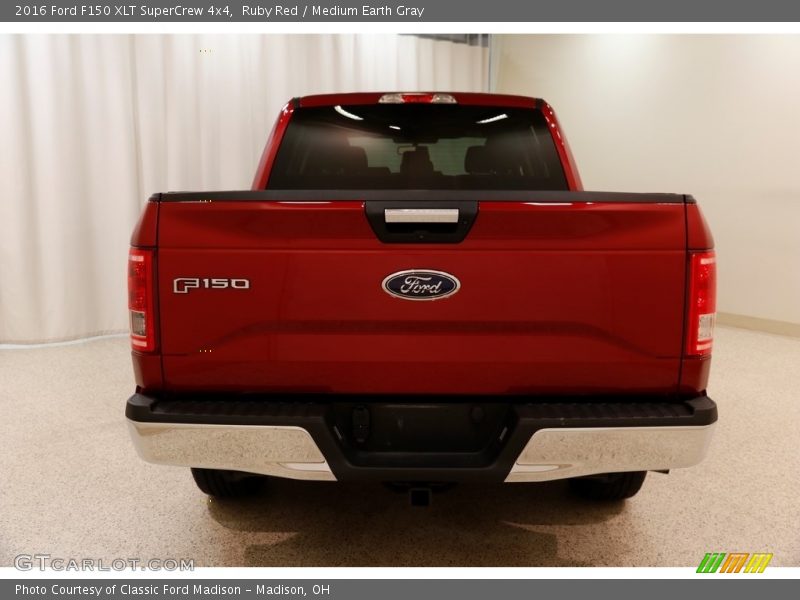 Ruby Red / Medium Earth Gray 2016 Ford F150 XLT SuperCrew 4x4