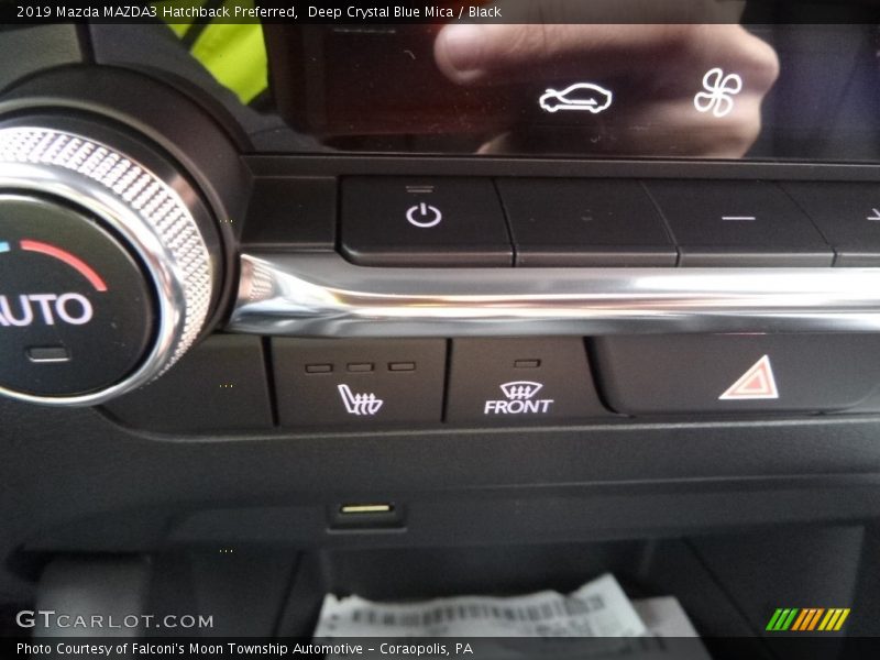 Deep Crystal Blue Mica / Black 2019 Mazda MAZDA3 Hatchback Preferred