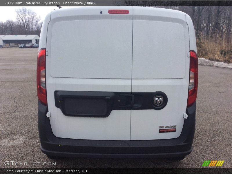 Bright White / Black 2019 Ram ProMaster City Wagon