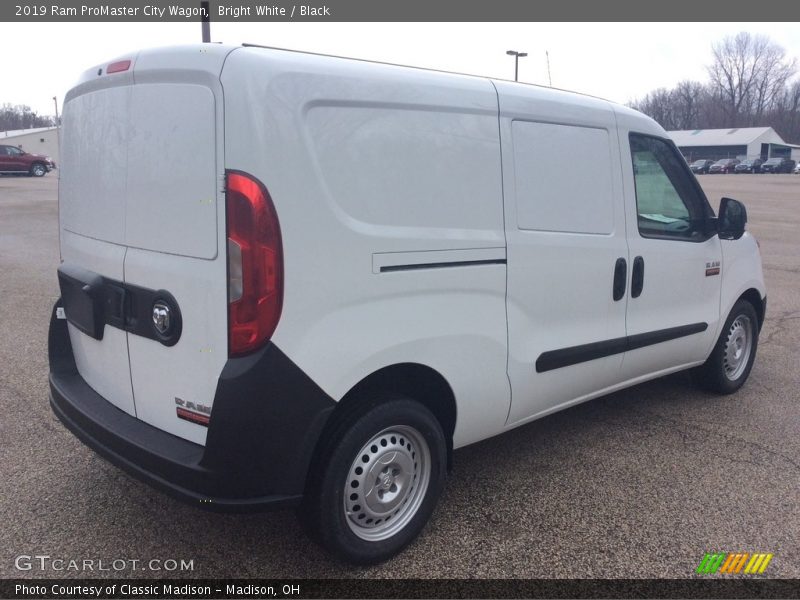 Bright White / Black 2019 Ram ProMaster City Wagon