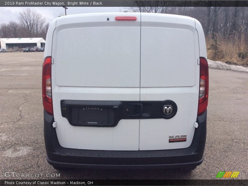Bright White / Black 2019 Ram ProMaster City Wagon