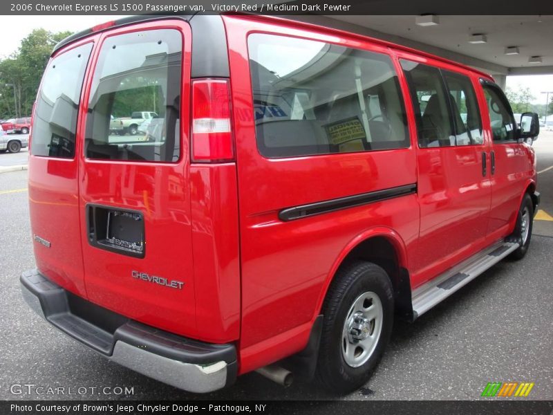 Victory Red / Medium Dark Pewter 2006 Chevrolet Express LS 1500 Passenger van
