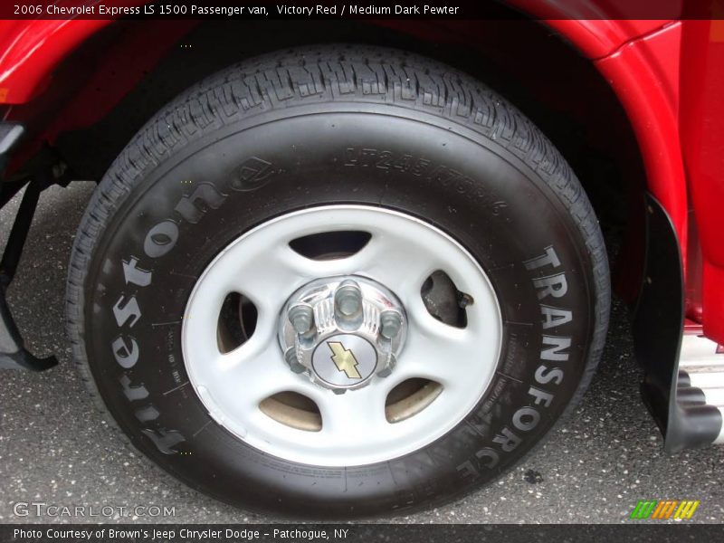 Victory Red / Medium Dark Pewter 2006 Chevrolet Express LS 1500 Passenger van