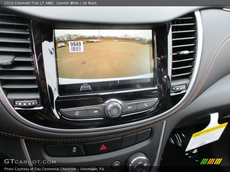 Summit White / Jet Black 2019 Chevrolet Trax LT AWD