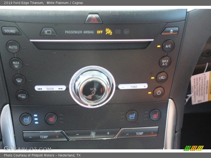 White Platinum / Cognac 2019 Ford Edge Titanium