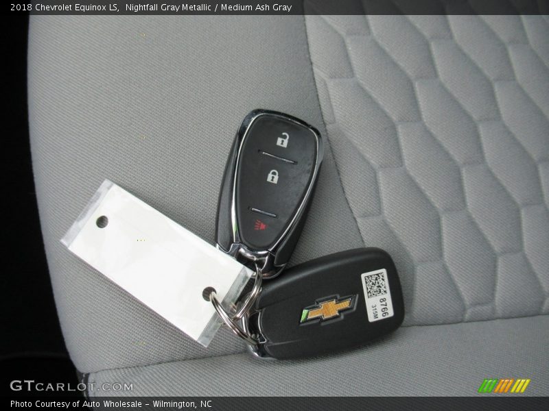 Nightfall Gray Metallic / Medium Ash Gray 2018 Chevrolet Equinox LS