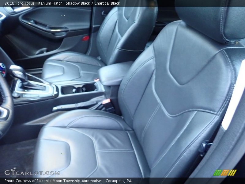 Shadow Black / Charcoal Black 2018 Ford Focus Titanium Hatch