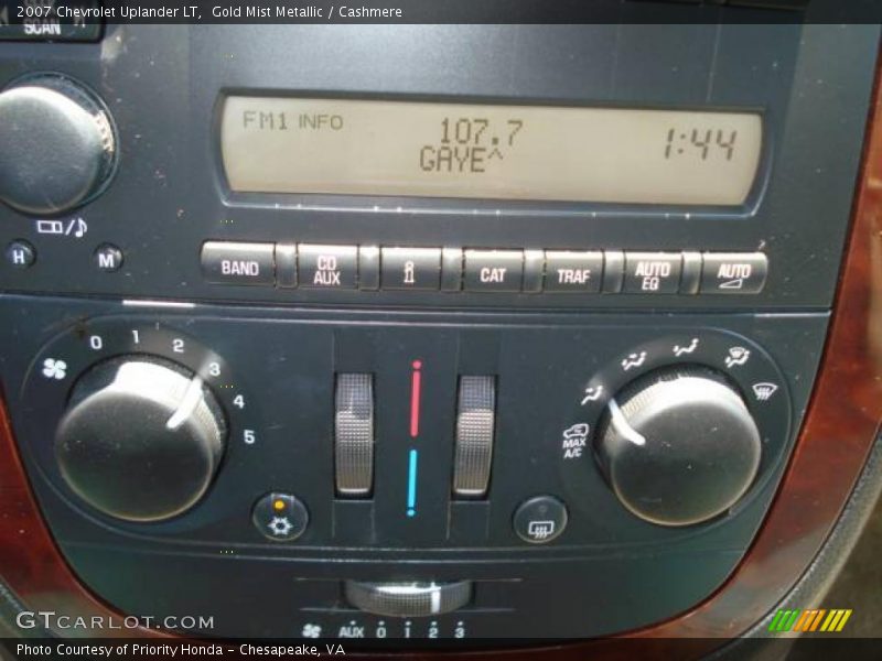 Gold Mist Metallic / Cashmere 2007 Chevrolet Uplander LT